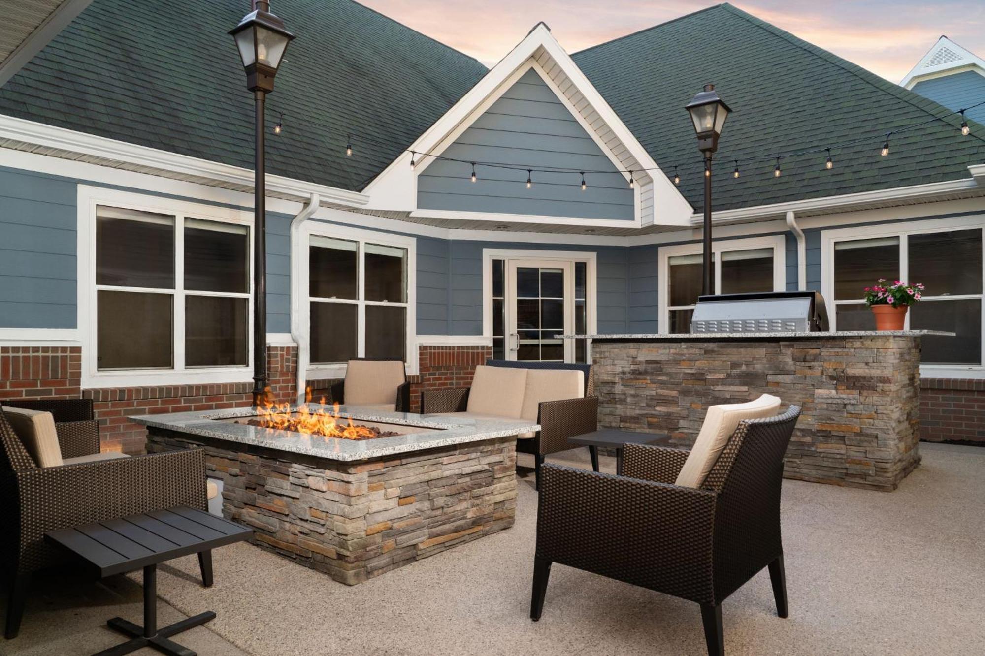 Residence Inn Holland Exterior foto