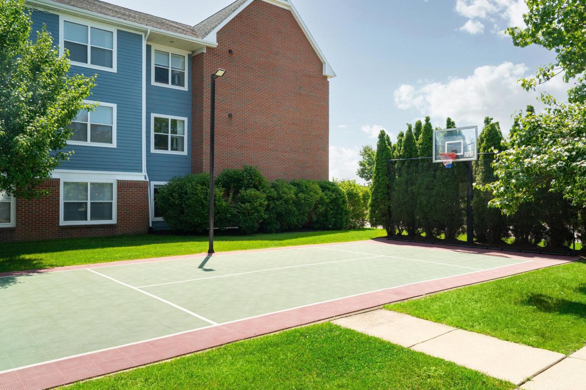 Residence Inn Holland Exterior foto